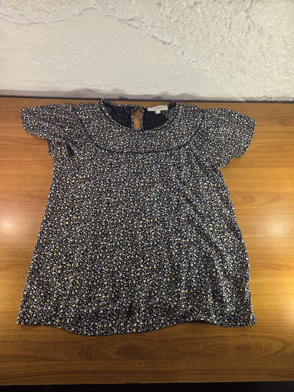 LOFT Women’s Floral Print Short Sleeve Blouse Top Navy Yellow White Size M